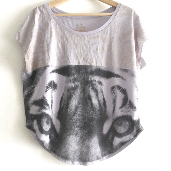 Nike Tops - Nike Tiger Graphic Sleeveless Top